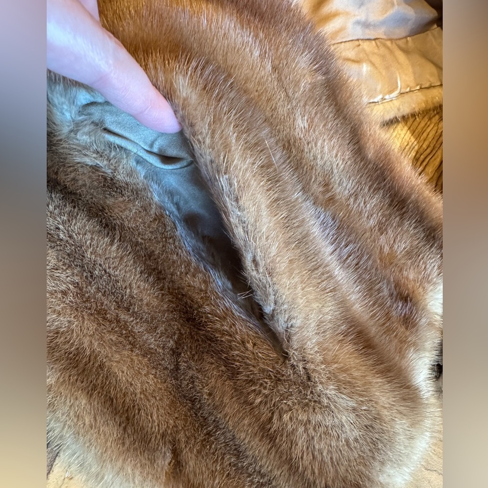 VINTAGE Holt Renfrew Fur Stole - Picture 7 of 9